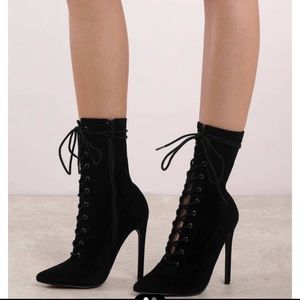 NWT Steve Madden lace up Booties